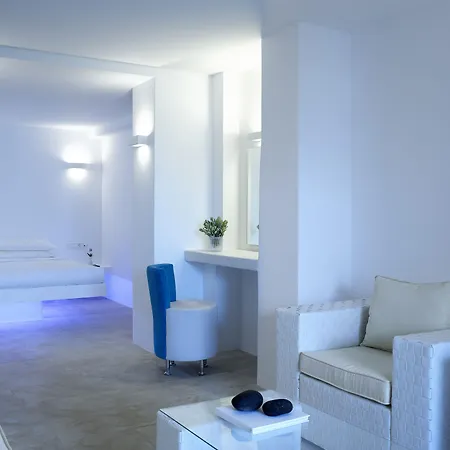 Aurora Santorini Hotel