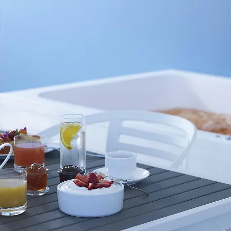 Hotel Aurora Santorini 4*