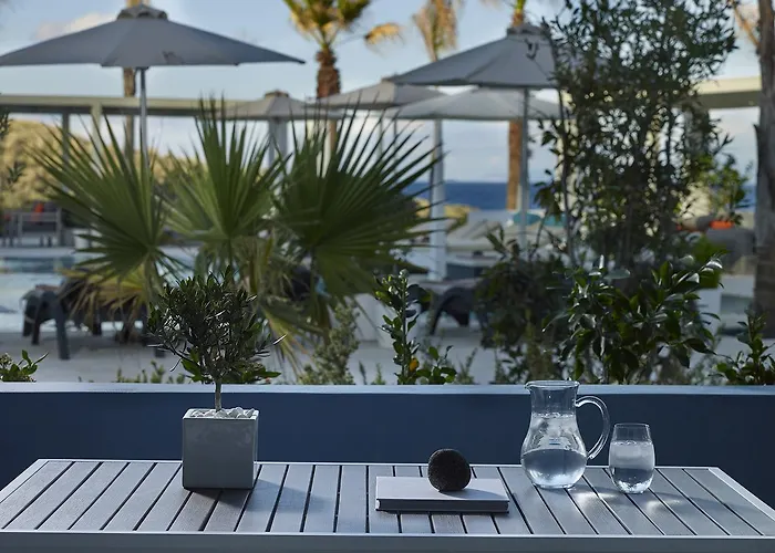 酒店 Aurora Santorini 易莫洛林