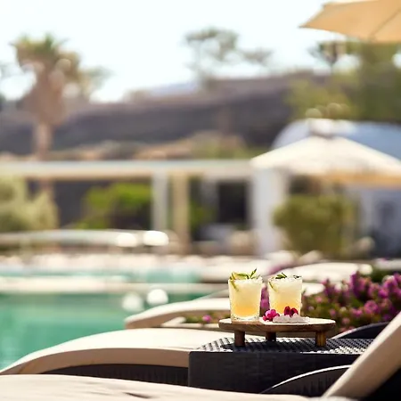 Aurora Luxury Hotel 4*
